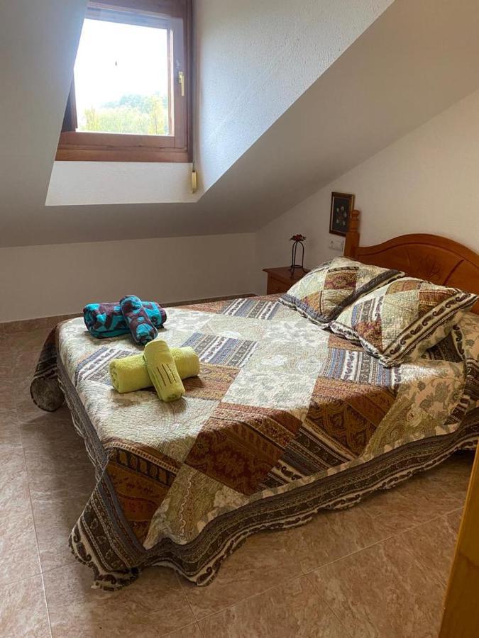 Marisa Mored Vivienda De Uso Turistico Laspaúles Exteriör bild