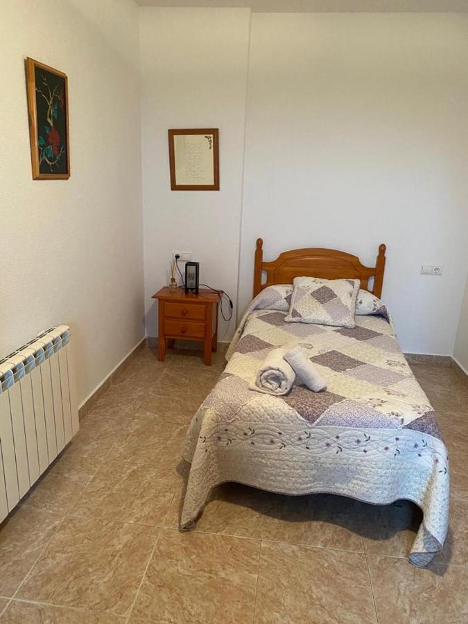 Marisa Mored Vivienda De Uso Turistico Laspaúles Exteriör bild